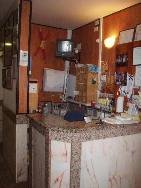 Hotel Los Hermanos 오카나 외부 사진