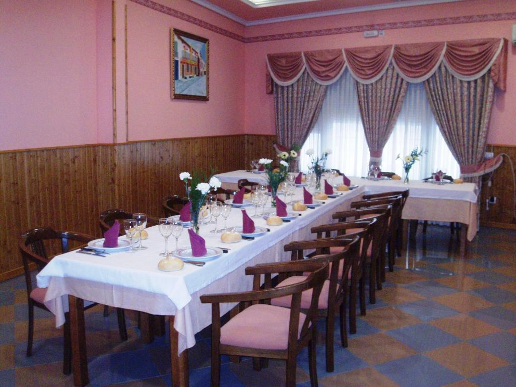 Hotel Los Hermanos 오카나 외부 사진