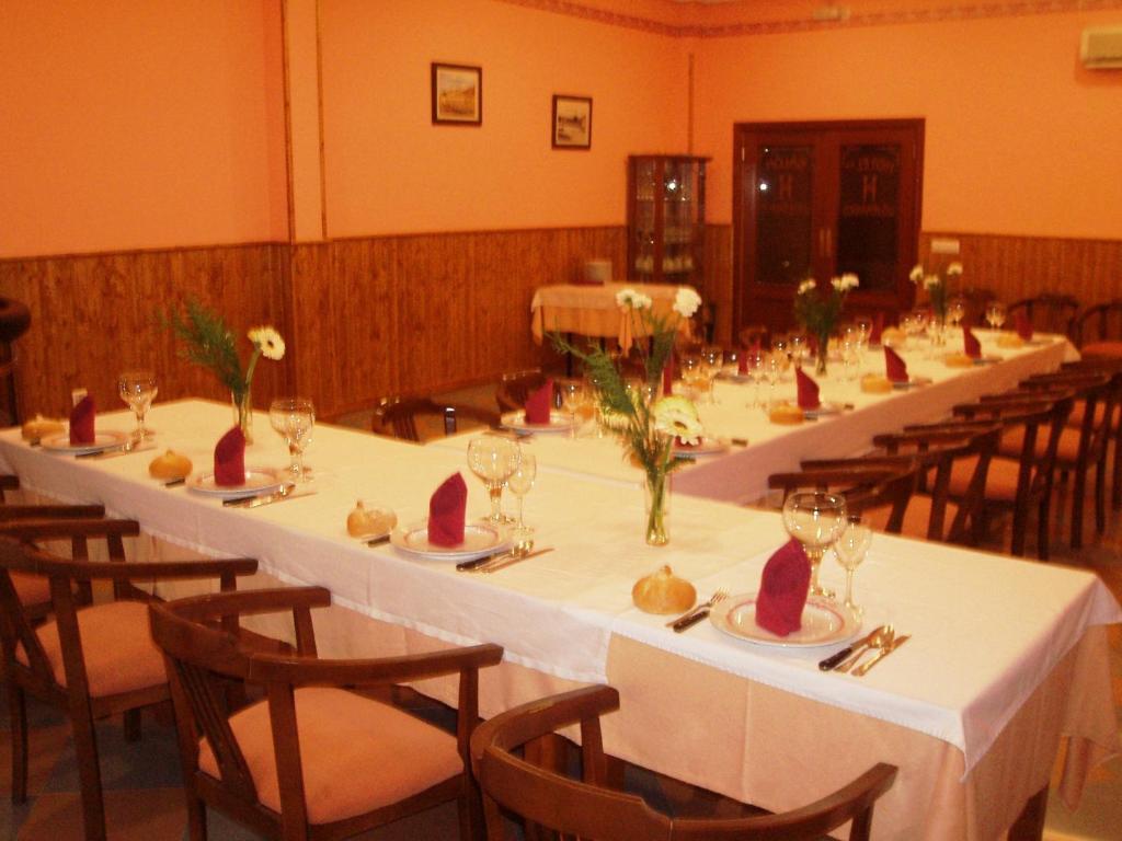 Hotel Los Hermanos 오카나 외부 사진